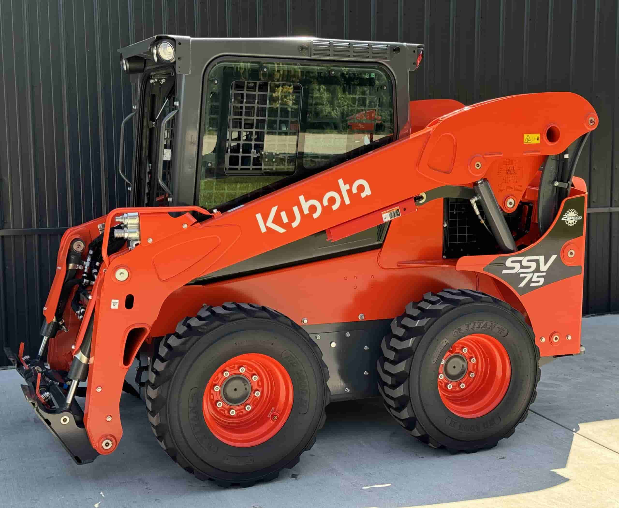 2024 KUBOTA SSV75 HIGH FLOW
